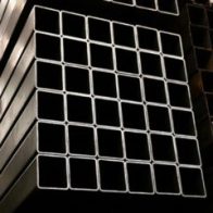 Tubos_quadrados_-_Tubos_de_Aço_Carbono